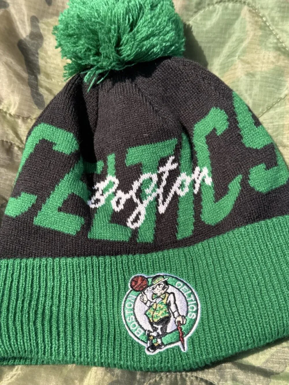 New Era Boston Celtics Pom Beanie Green Black - One Size